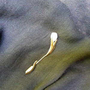 Tulip Stick Pin